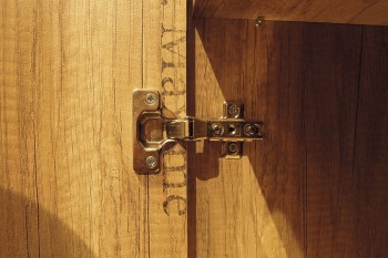 Шкаф для белья «Пилигрим» (Дуб Каньон светлый, Фон серый) в Большой Ирбе - bolshaya-irba.mebel54.com | фото